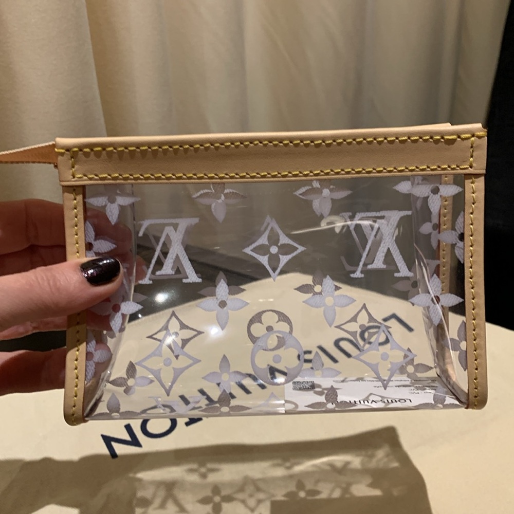 Stunning Louis Vuitton clear authentic rare 3 cosmetic cases with LV logo… - Picture 16 of 17